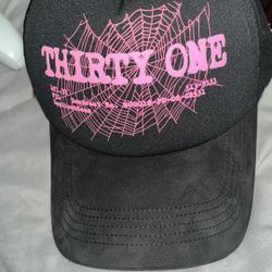ThirtyOne Hats Black/Pink Spyderweb Trucker hat 