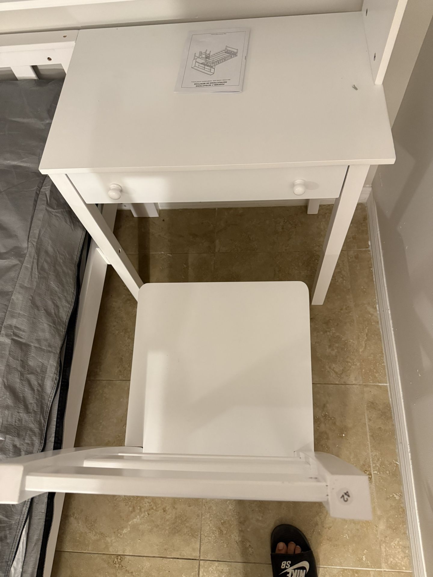 Bed With A Shelf And Desk