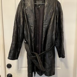Genuine Leather Coat Size Large. Excellent Condition.