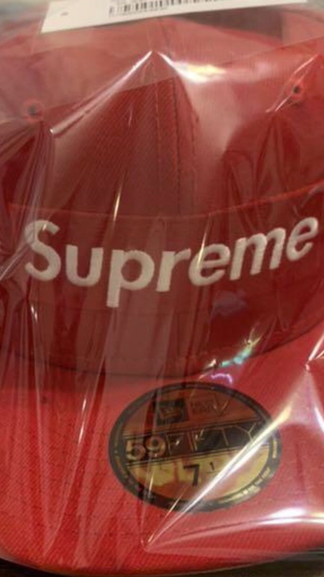 Supreme NWT 7 1/2