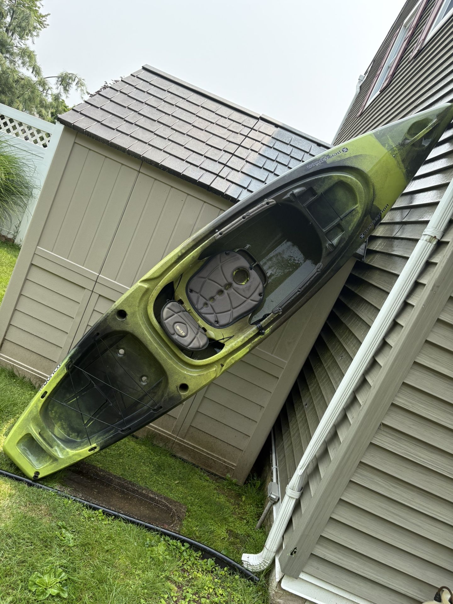 Perception 10.5 Sit In Fishing Kayak