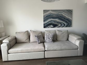 Elegant Sofa - Extremely Comfortable - High Quality