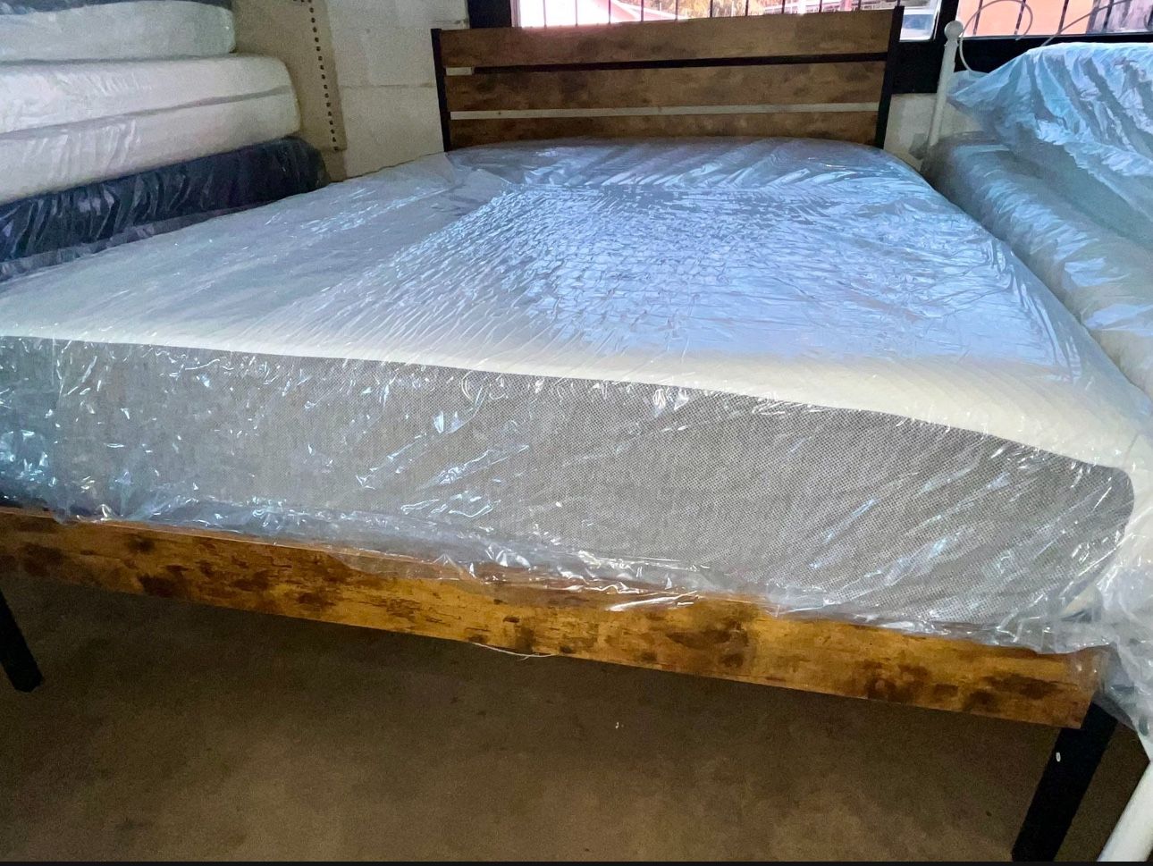 Full Set Special 🦃 Thanksgiving Special 🍗 New 12” Full Gel Memory Foam Mattress + Boxspring 🍁 $49 Initial Payment Financing Available 🍁