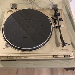 Marantz 2200 Vintage Record Player 