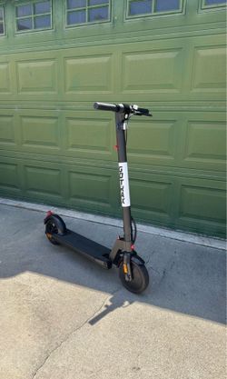 XR Elite Electric Scooter-black