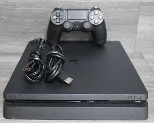 Sony Playstation 4 (CUH-2215b) PS4 Console with Controller, HDMI, Power Black
