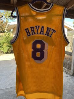 Lakers “Throw Back “ Jersey