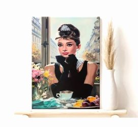 Adorable Audrey Hepburn Wall Art Canvas ☕️Please Read Description