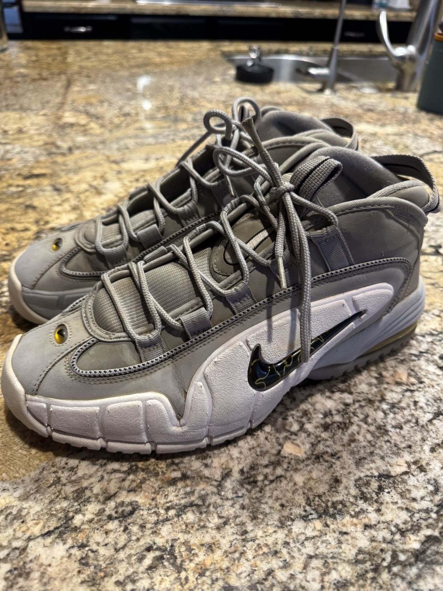 2011 Nike Air Max Penny I Wolf Gray/White Basketball Shoes 311089-003 Men 10.5