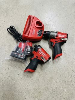 En venta Milwaukee M12 FUEL Drill and Impact Driver Combo Kit