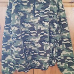 No Boundaries Camo Fleece Sweater Sweatshirt 1/4 Zip - Size Medium (7-9), Used

