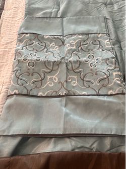 Queen comforter