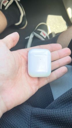 AirPods