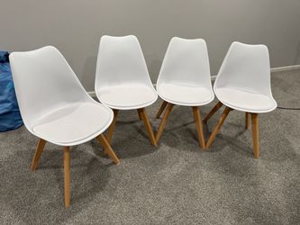 Set of 4 White Tulip Dining Chairs