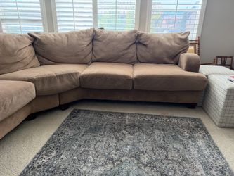 Sectional couch