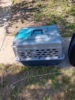 !! Pet Crate Firm Price