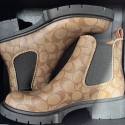 Coach Boots Size 7 Women’s *NEW*