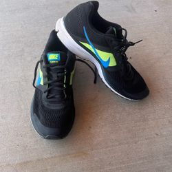 Nike Shoes Size 9.5