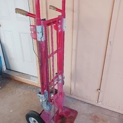 **DOLLY CONVERTIBLE.  **CONVERTIBLE  DOLLY