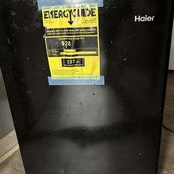 Haier Mini Fridge