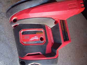 Milwaukee Random orbit sander
