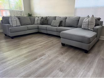 Beautiful 5pc sectional sofa set