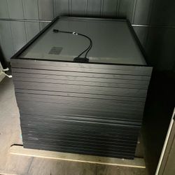 Hyundai 250w Solar Panel