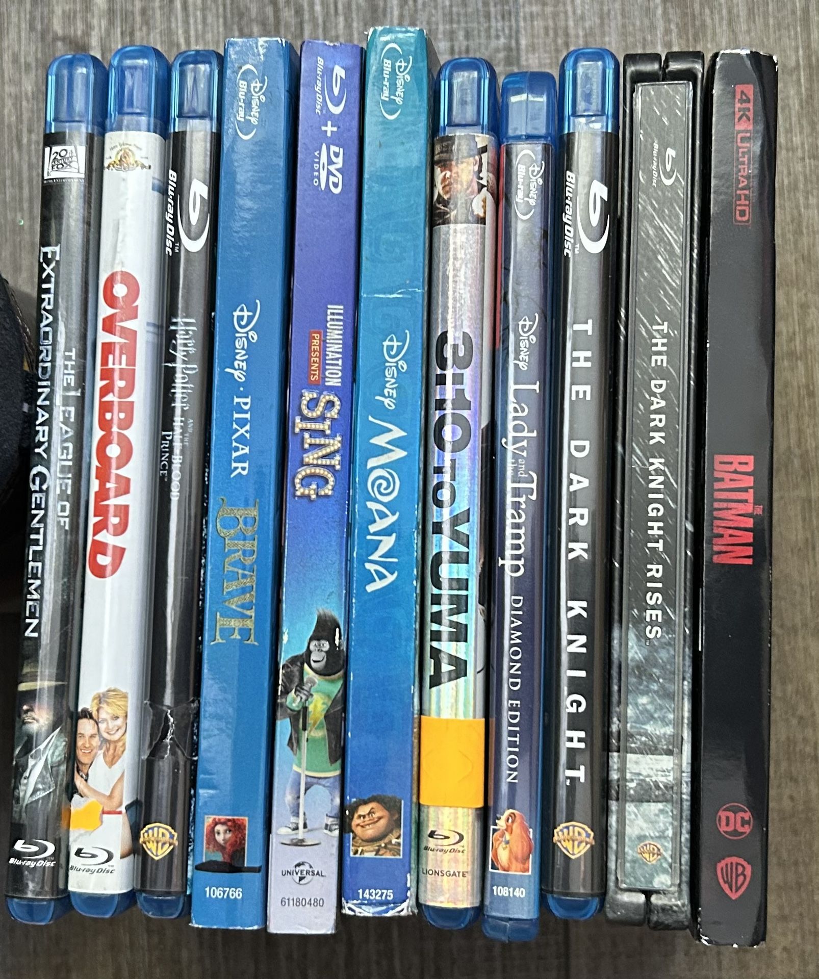 HUGE BLU-RAY/DVD COLLECTION 195 MOVIES IN CASES
