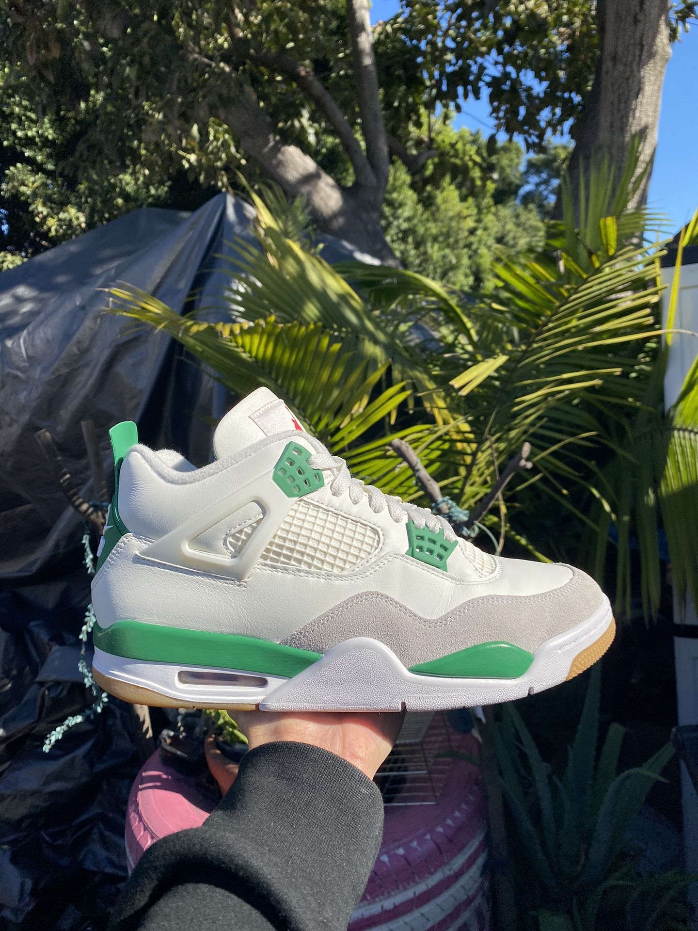 Jordan 4 SB