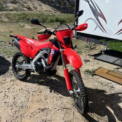 2025 Honda 450 dirtbike (street legal