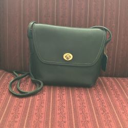 Vintage Coach.     9 1/2” X 7”