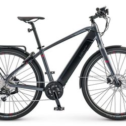 I zip e3 pro tour electric bike - Less Than 3 Miles On It 