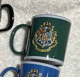 Hogwarts Crest Green Mug - Harry Potter