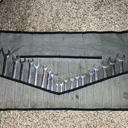 Bull Tools Wrench Roll Organizer