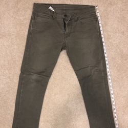 Levi’s 510 - 32
