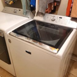 Maytag Maching Pair Washer And Dryer HE Great Condition