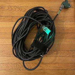 100 FT Heavy Duty Lighted Extension Cord – Industrial Grade – Black 