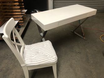 White desk and chair
