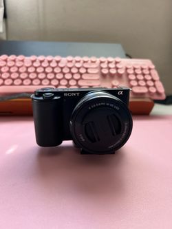 Sony Alpha ZV-E10 Mirrorless Vlog Camera Kit (Black) – Like New