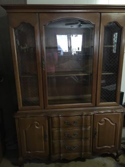 Curio cabinet