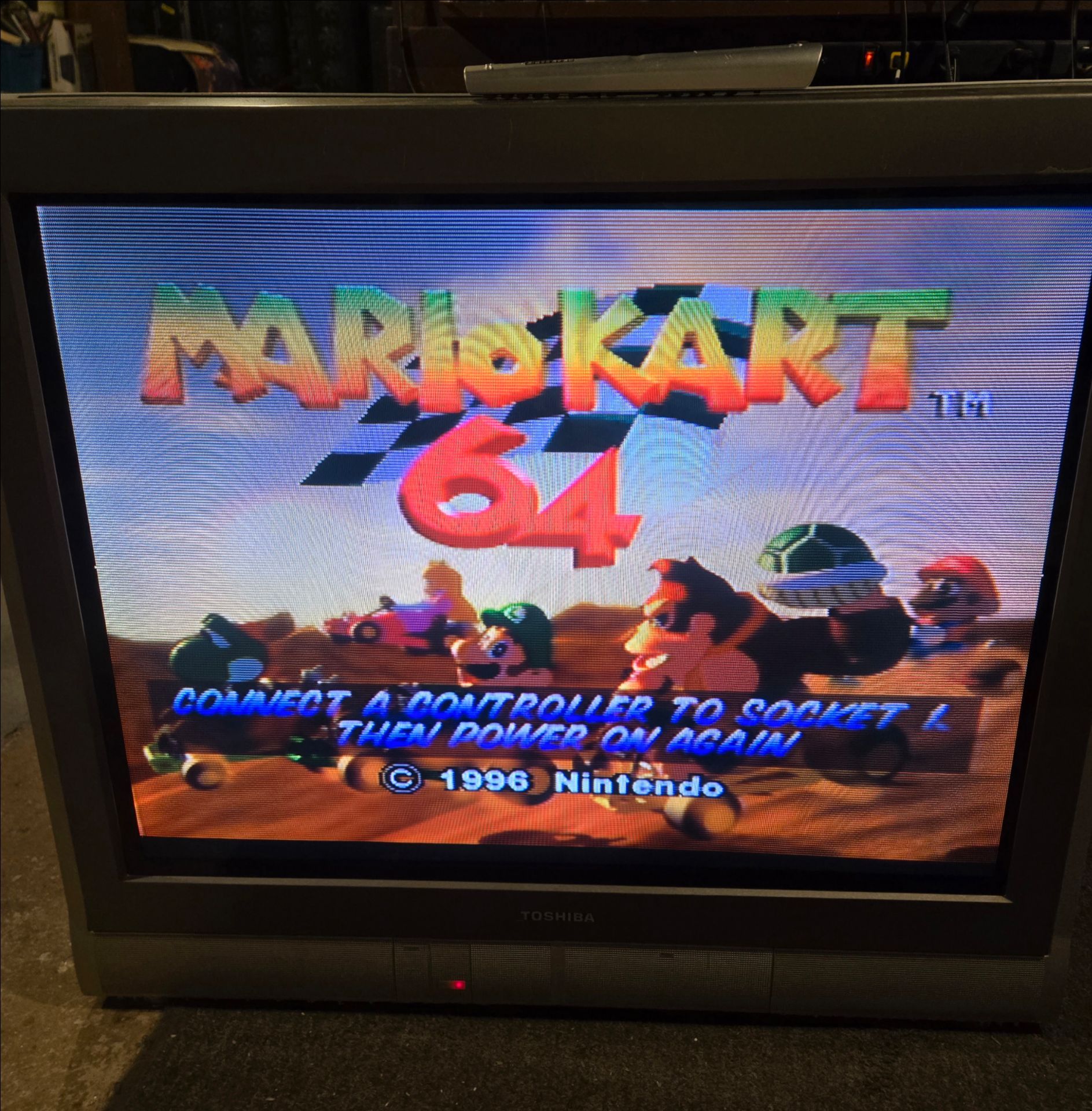CRT TV - Toshiba 32af45