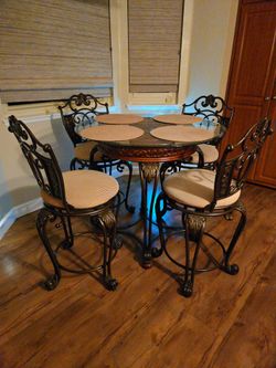 Dinette set