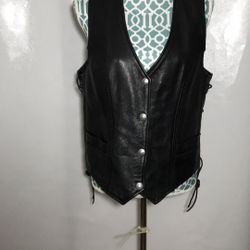 Bucati Leather VTG Women's Black Leather Motorcycle Vest Side Laces and Braided Leather detail Size Large