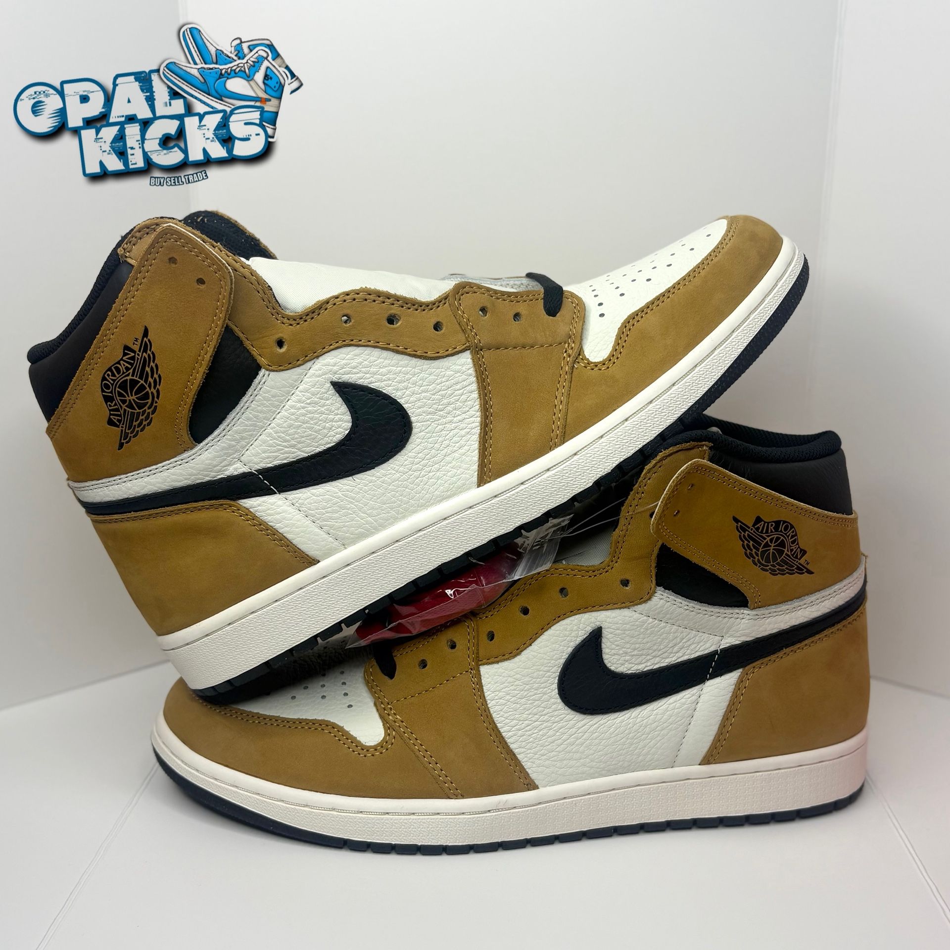 Size 13M - Jordan 1 “Rookie Of The Year”