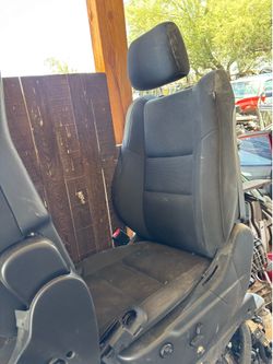 2017 jeep grand Cherokee seats part