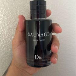 Sauvage EAU DE PARFUM
