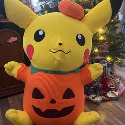 Pikachu In A Pumpkin Suit