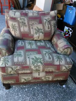 Chair Large. Like Tommy Bahamas