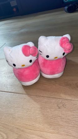 Hello Kitty Slippers 