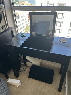 Vanity / Desk with Mirror